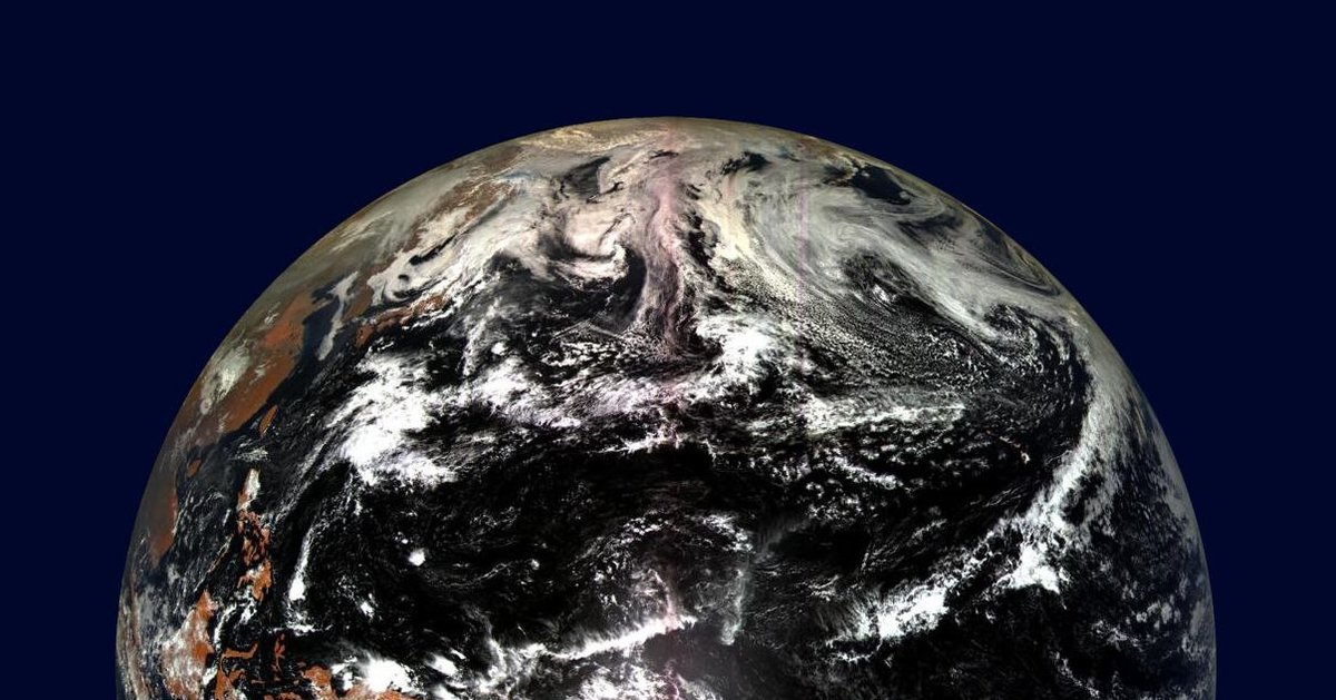 Новый отечественный спутник «Электро-Л» № 4 сделал сверхчеткий снимок Земли